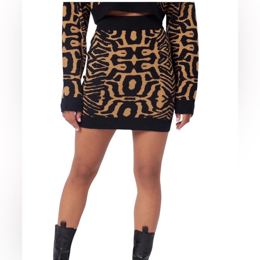 Lita by Ciara recycled cashmere nature mini skirt Size XL